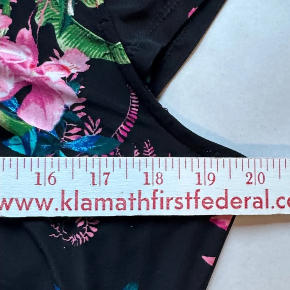 I.N.C. Floral printed lace up Rouched slinky blouse Top Womens L stretch office - Picture 12 of 12